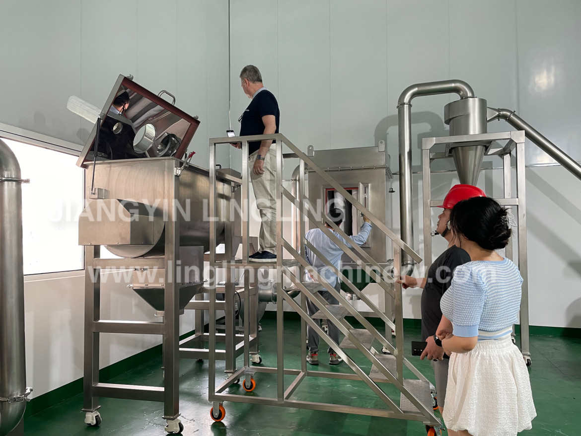 Have production line from Mixer machine to grinding machine Welcome~